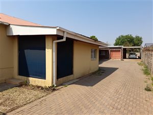 4 Bed House in Claremont