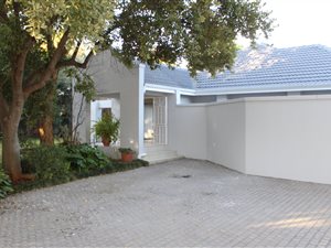 4 Bed House in Grimbeek Park