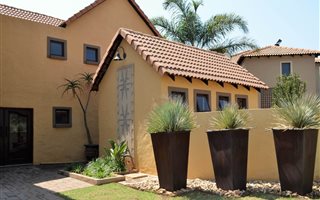 4 Bedroom Cluster in Midstream Estate