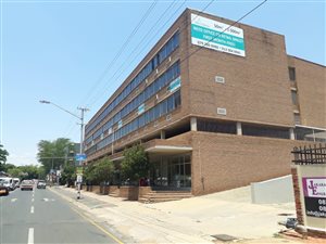 82 m² Commercial space in Rietfontein