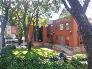 500 m² Office Space in Forest Town
