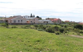 747 m² Land available in Fairview