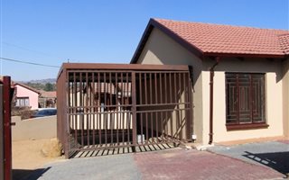 3 Bedroom House in Philip Nel Park