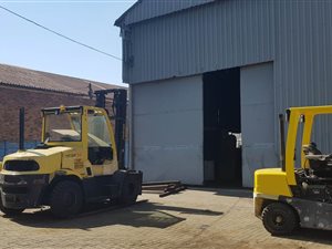 880 m² Industrial space in Dunswart