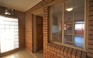 3 Bedroom Apartment in Hazeldean (Silverlakes Surroundings)