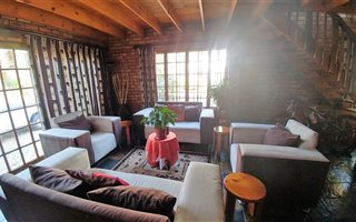 4 Bedroom Townhouse in Klippoortje