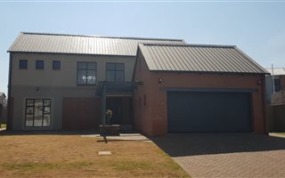 3 Bedroom House in Midstream Meadows