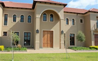 4 Bedroom House in Tijger Valley and surrounds