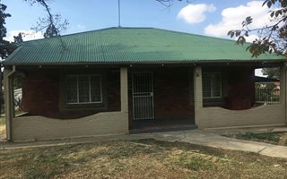 3 Bedroom House in Noordhoek
