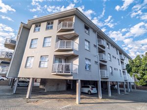 2 Bed Apartment in West Hill