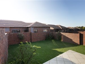 2 Bed Simplex in Mooikloof Ridge