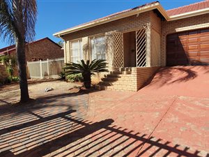 3 Bed House in Ninapark