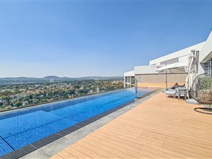 1 Bed Apartment in Menlyn