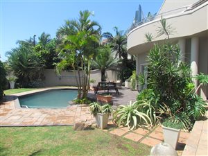 6 Bed House in Salt Rock