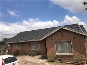 4 Bed House in Nagina