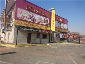 150 m² Retail Space in Florentia