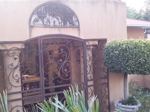 1 Bed House in Fontainebleau