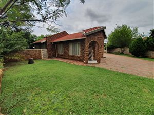 3 Bed House in Theresa Park