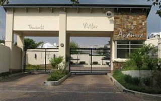 2 Bedroom Apartment in Parktown North