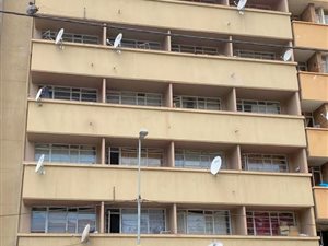 1774 m² Commercial space in Joubert Park