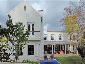 3 Bed Cluster in Parktown North
