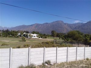 1002 m² Land available in De Doorns
