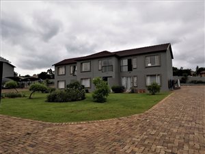 2 Bed Flat in Wilgeheuwel