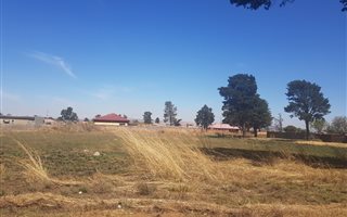 2000 m² Land available in Jameson Park