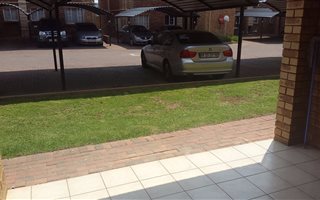 3 Bedroom Simplex in Karen Park