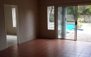 2 Bedroom House in Wendywood