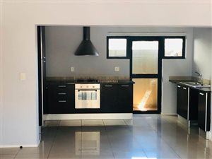 2 Bed Apartment in Dainfern