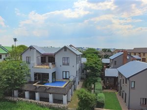 4 Bed House in Candlewoods Estate