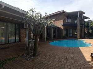 4 Bed House in Meerensee