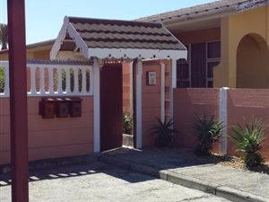 2 Bedroom Duplex in Goodwood