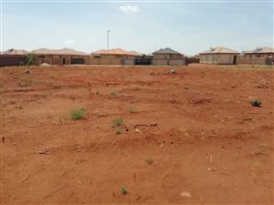 320 m² Land available in The Orchards