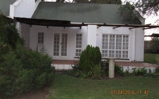 1 Bedroom Garden Cottage in Randjesfontein