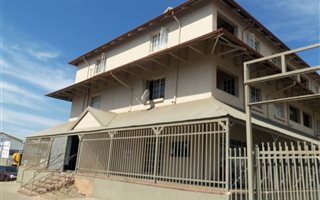 1 Bedroom Apartment in Krugersdorp West