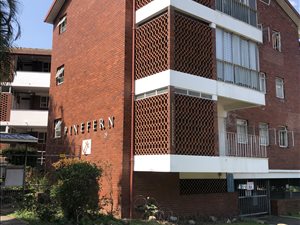 2 Bed Apartment in Pinetown Central