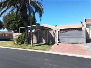 3 Bed House in Highbury