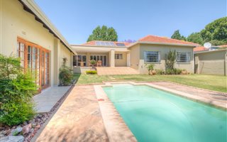 4 Bedroom House in Greenside