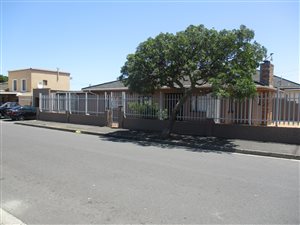 3 Bed House in Townsend Estate