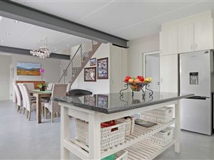 4 Bed House in Stellenbosch Central