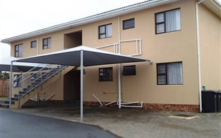 2 Bedroom Apartment in Gonubie