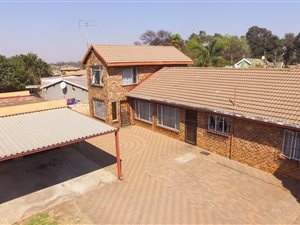 4 Bed House in Dersley