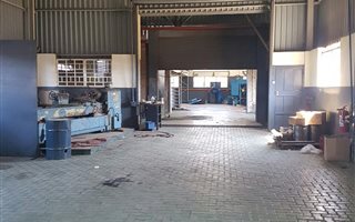 1112 m² Industrial space in Meyerton