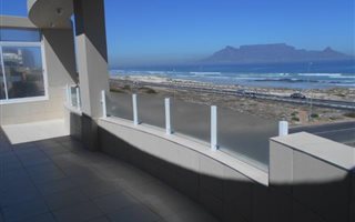 3 Bedroom Cluster in Bloubergstrand