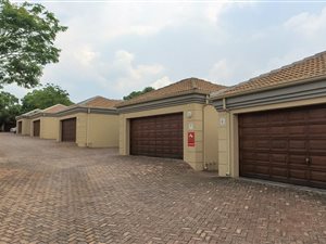 3 Bed House in Constantia Park