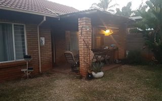 2 Bedroom Simplex in La Montagne