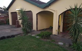 4 Bedroom House in Arboretum