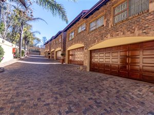 3 Bed Duplex in Woodmead